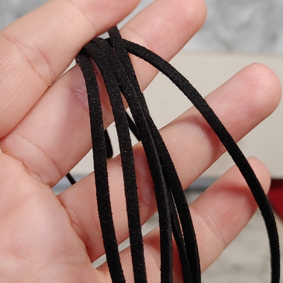 🎁 Free With Purchase - Picture 4 of 4